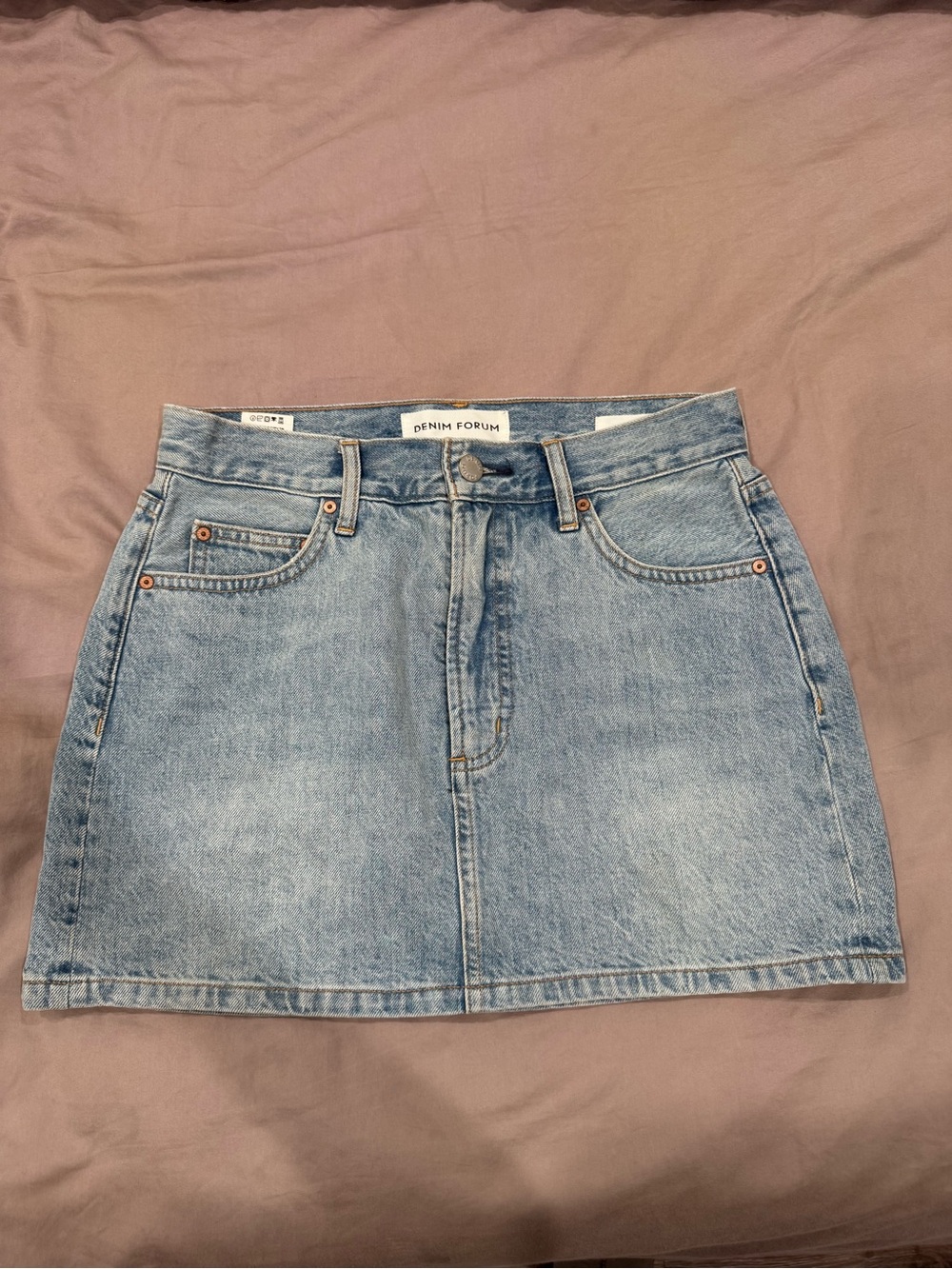 Aritzia Denim Forum Light Blue Washed Denim Mini Skirt size 26